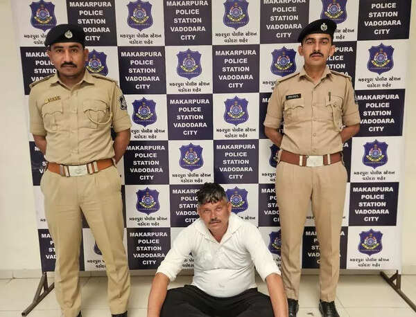 Drunk SRP jawan rams car into three vehicles, held