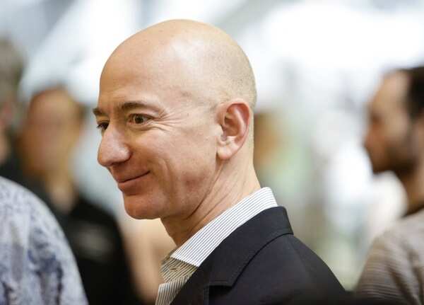 Amazon's international losses fall for first time since 2016
