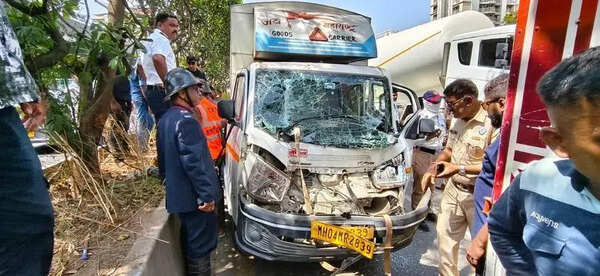 22-year-old tempo driver collides with 6 vehicles on Mumbai–Nashik Highway, injured
