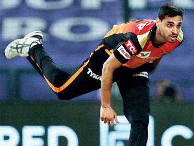 SRH to have a net bowler for injured Bhuvi; KKR repose faith in captain DK