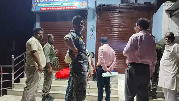 Clinic for Ayurvedic medicine conducts C-section in Palamu, sealed