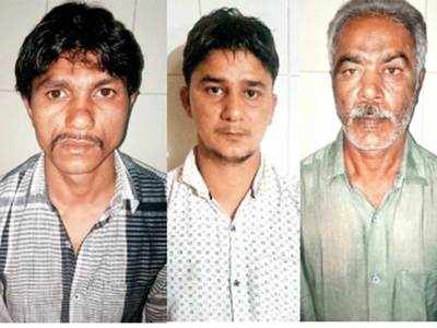 3 conmen use sleight of hand to pocket `20,000