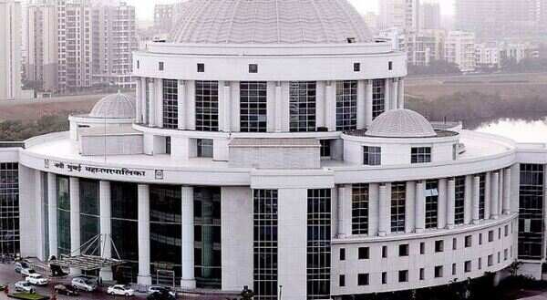 NMMC illegally built kiosks in Vashi parking lot: Activist