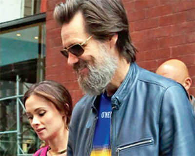 Jim Carrey’s late girlfriend attempted suicide earlier