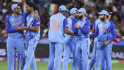 India vs Zimbabwe LIVE Score, T20 World Cup 2022: India crush Zimbabwe by  71 runs, to face England in semis - The Times of India : It's all over!  India (186/5) crush