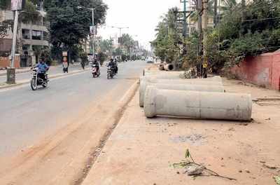 Ex-MLA lambasts govt over Sarjapur road widening