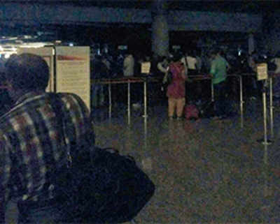 Power failure hits immigration clearance at T2