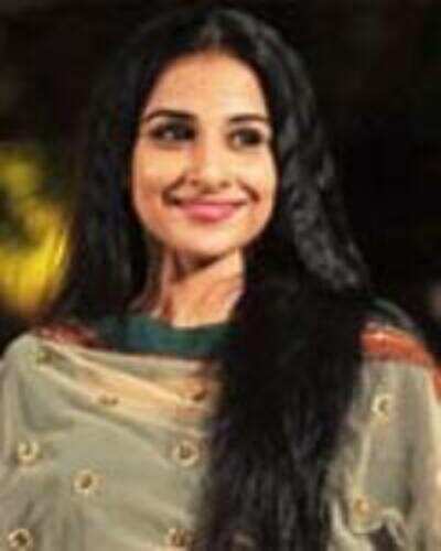 Vidya walks into Rani's territory