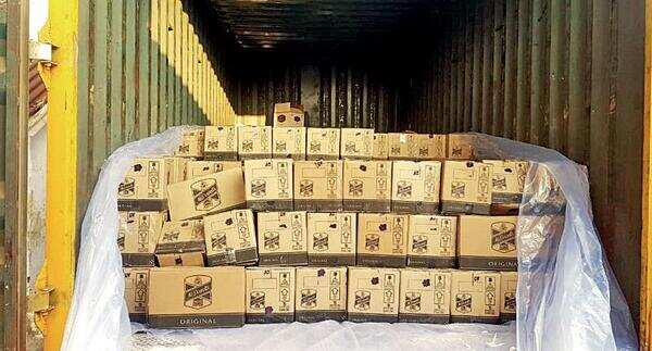 Liquor seized from truck in Buxar