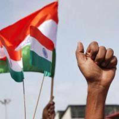Anna Hazare's movement reaches Mumbai