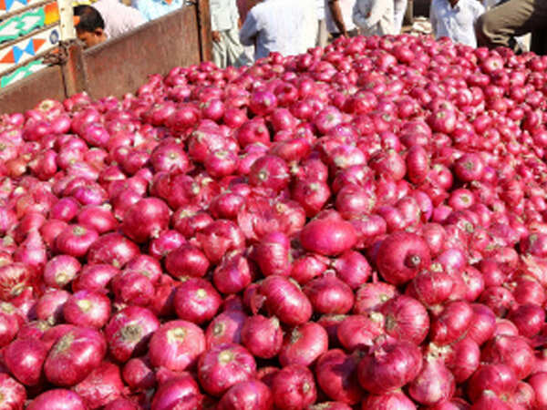 Chandigarh: Afghani onions come to rescue, push rates down to Rs 70-75