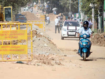 Kasturi Nagar after six mths: Still six feet under