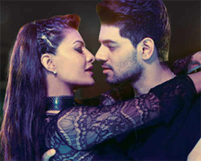 Love at first sight for Sooraj, Jackie