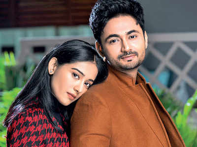 Amrita Rao on pregnancy: RJ Anmol reads from the Bhagvad Gita to baby and me every night