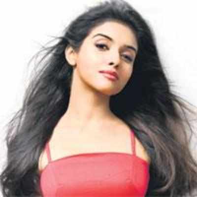 Deepika out, Asin in