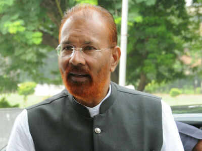 Ishrat Jahan case: Ex-IPS officer D G Vanzara seeks discharge