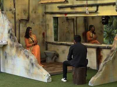 Highlights: Bigg Boss 11, Day 100, 9 January 2018: Arshi Khan reenters the house, gets contestants Vikas Gupta, Shilpa Shinde, Puneesh Sharma, Akash Dadlani and Hina Khan to turn mean