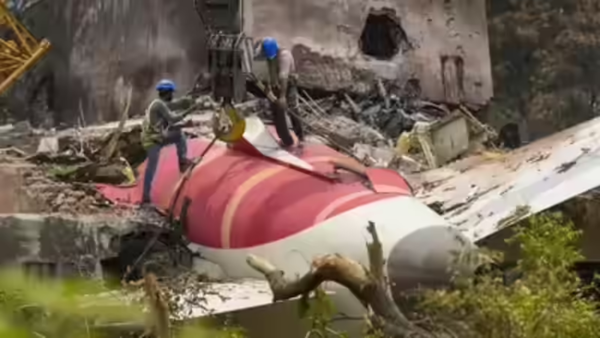 Families of nine British plane crash victims sue Air India in London HC