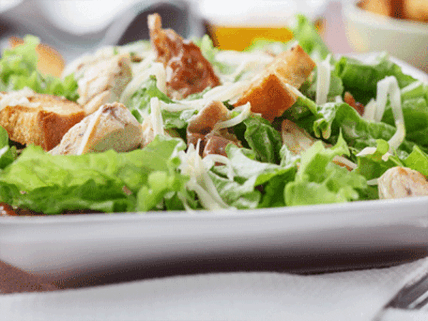 Recipe: Simple Caesar salad
