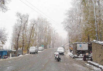 Kashmir chill: Leh freezes over at minus 130