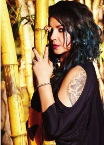 Pooja Bhatt to turn alcoholic cop in City of Death