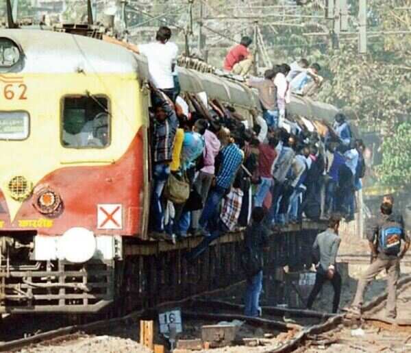 Airfare-like pricing for Mumbai local trains