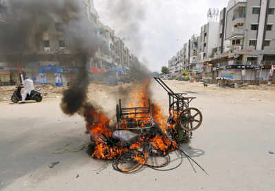 OBC quota: 3 killed in violence, bandh paralyses life in Gujarat