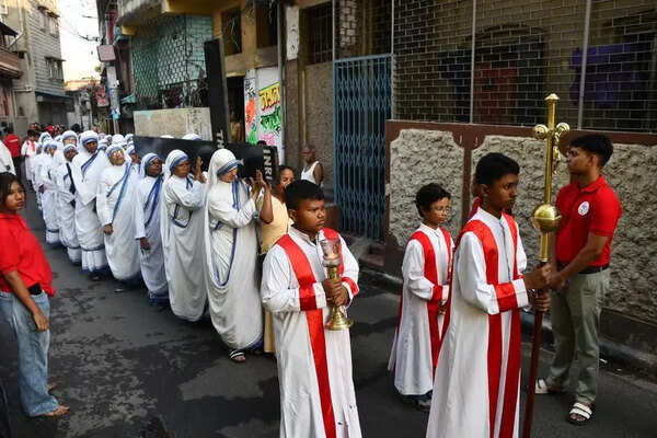 Kolkata marks Good Friday with prayers and a call for peace, forgiveness and coexistence