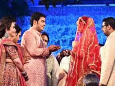 Ambani scion Akash weds Shloka Mehta in glittering celeb-filled ceremony
