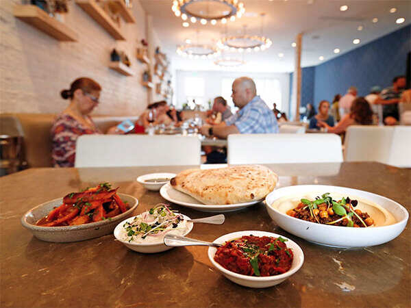 With intense competition, food tech companies look to institutional customers