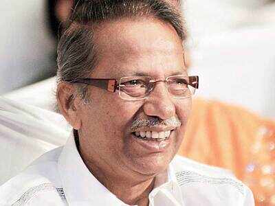 Uddhav’s ailing father-in-law dies