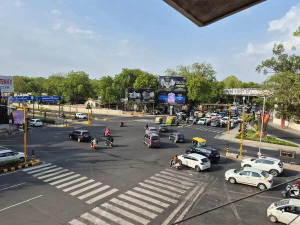 ‘37 of 100 worst-hit junctions in Ahmedabad fixed’