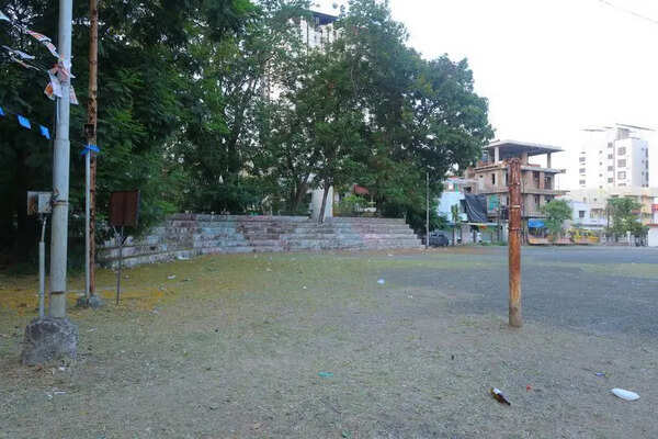 Vivekanand Nagar’s lone playground left neglected, locals seek CM’s help