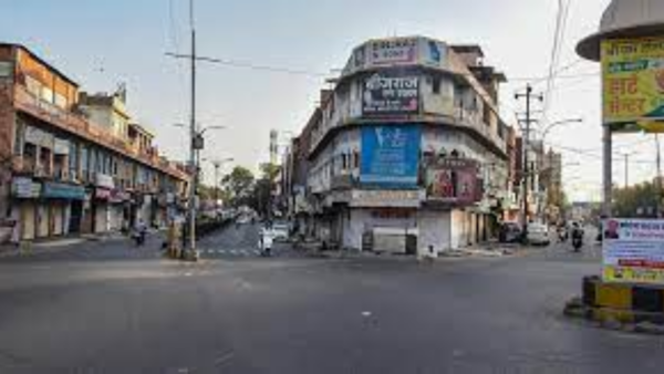 Tailor Kanhaiya Lal's beheading: Curfew in 7 thana areas of Udaipur, cops face tough time containing crowd