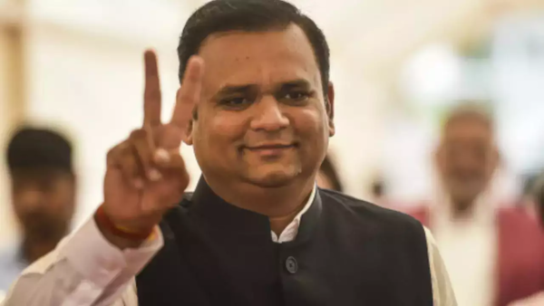 Maharashtra speaker creates stir in BJP, says he’s in don Arun Gawli’s gang now