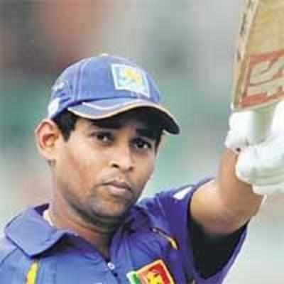 Lanka draw level, crush Pakistan