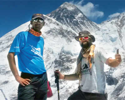 Tall target: Climbing Everest to help soldiers