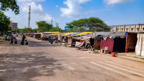 Pedestrians forced on to roads while footpaths overrun by encroachments