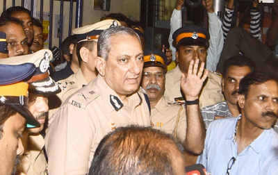 Ahmed Javed replaces Rakesh Maria as Mumbai police commissioner