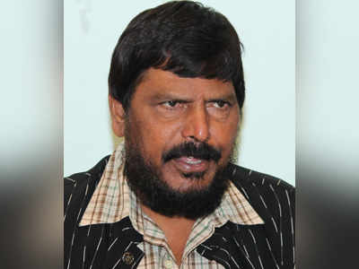 Ramdas Athawale seeks ministerial berth for RPI in Fadnavis cabinet