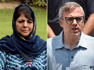 Former J&K Chief Ministers Mehbooba Mufti, Omar Abdullah among other politicians arrested: Officials
