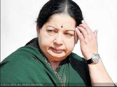 Tamil Nadu CM Jayalalithaa suffers cardiac arrest on Sunday evening; being monitored by experts