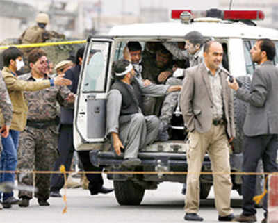 Taliban attack rattles Kabul, leaves 30 dead