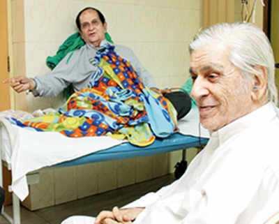 Dilip Kumar’s brothers seek free treatment at BMC-run Nair Hospital