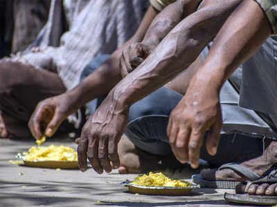 7 labourers stuck in Dadar