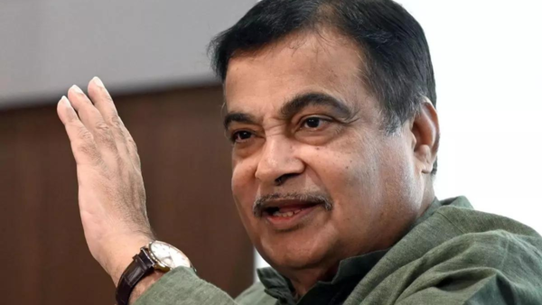 All-round development will help us achieve 400+ figure: Gadkari