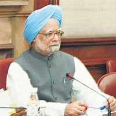 PM assures India Inc that govt will protect growth