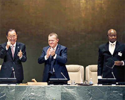 UN summit approves 15-year blueprint to eradicate poverty