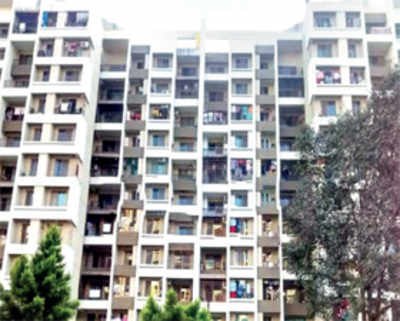 Boy falls to death from balcony of 12-th floor Titwala flat