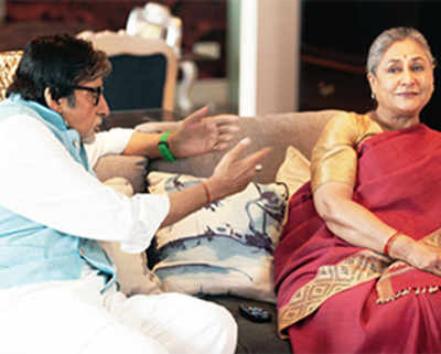 Amitabh and Jaya live it up in a hotel suite